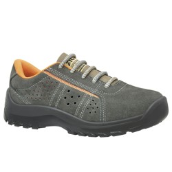 ZAPATO PERFORADO T.44...